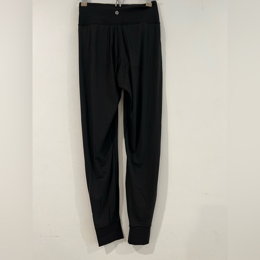 lululemon women's black joggers, breathable micromesh fabric, 4 - Picture 3 of 11